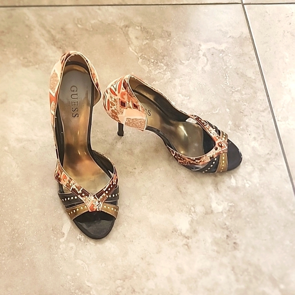 Guess pumps.  Size 7.5